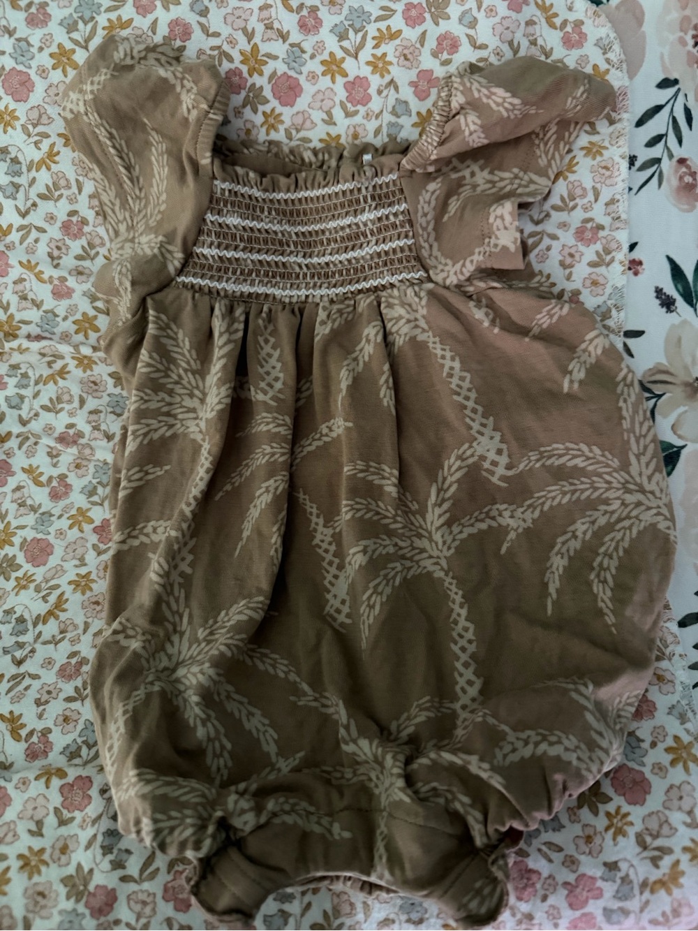NWOT Little Sleepies Soft Tan Palm-Print Baby Romper 0-3 months
